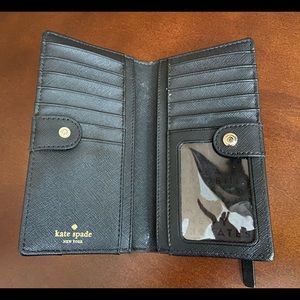 Kate spade bifold wallet